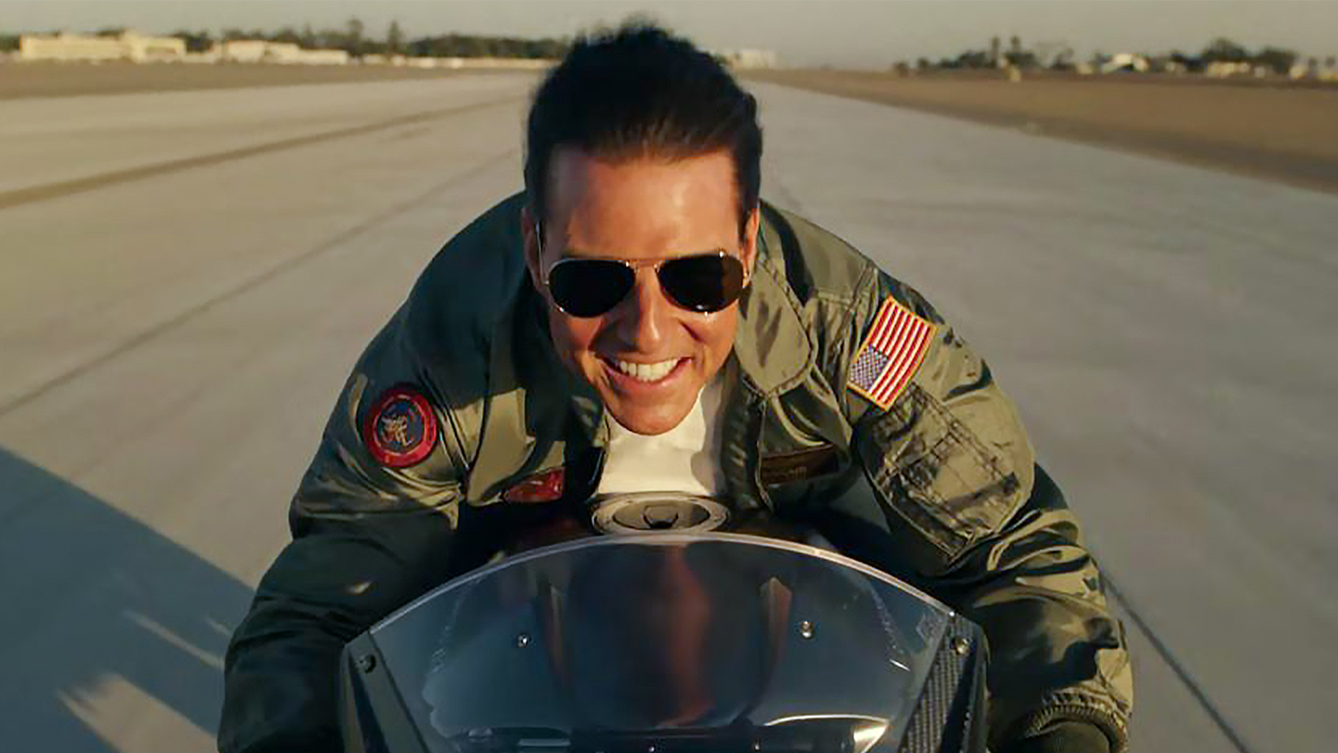Jennifer Connelly on romancing Tom Cruise & being in sequel Top Gun  Maverick